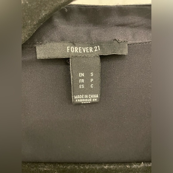 Long sleeve dress🖤 - Picture 4 of 4